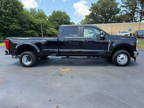Used 2023 Ford F350 XL w/ XL Driver Assist Package AWD/4WD image 5