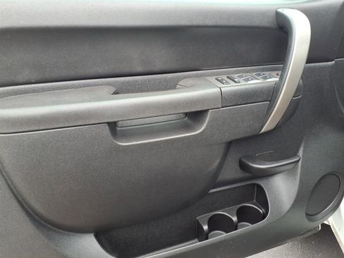 Used 2013 Chevrolet Silverado 2500 LT w/ Suspension Package, Off-Road image 9