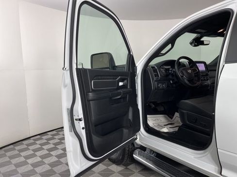 Used 2024 RAM 2500 Big Horn image 16