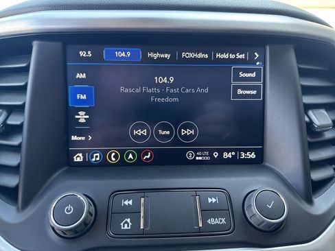 Certified 2023 GMC Acadia SLT w/ Elevation Edition AWD/4WD image 10