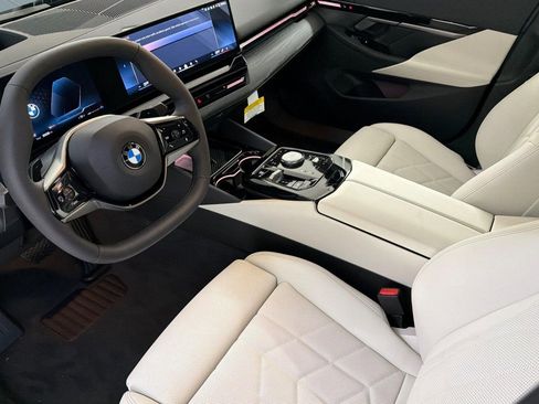 New 2026 BMW 530i image 4