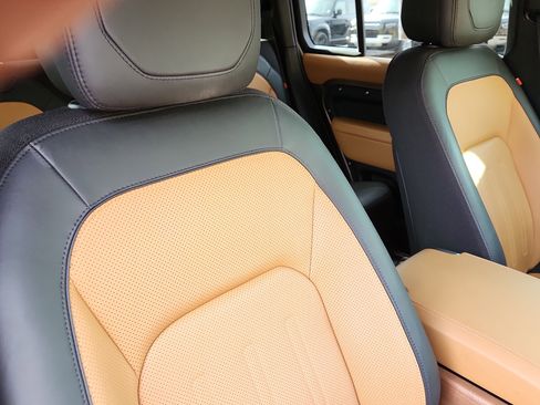 Used 2024 Land Rover Defender 130 X image 16