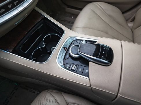 Used 2019 Mercedes-Benz S 450 Sedan image 24