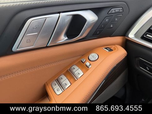 Used 2026 BMW X7 xDrive40i AWD/4WD image 27