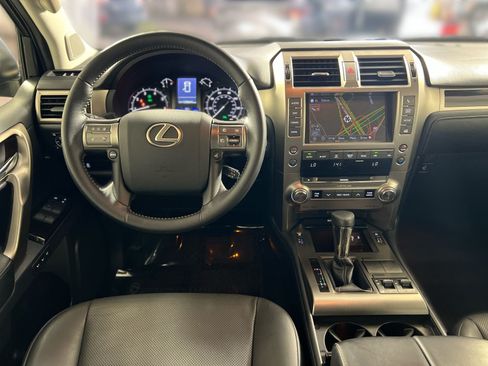 Used 2017 Lexus GX 460 w/ Navigation Package AWD/4WD image 24