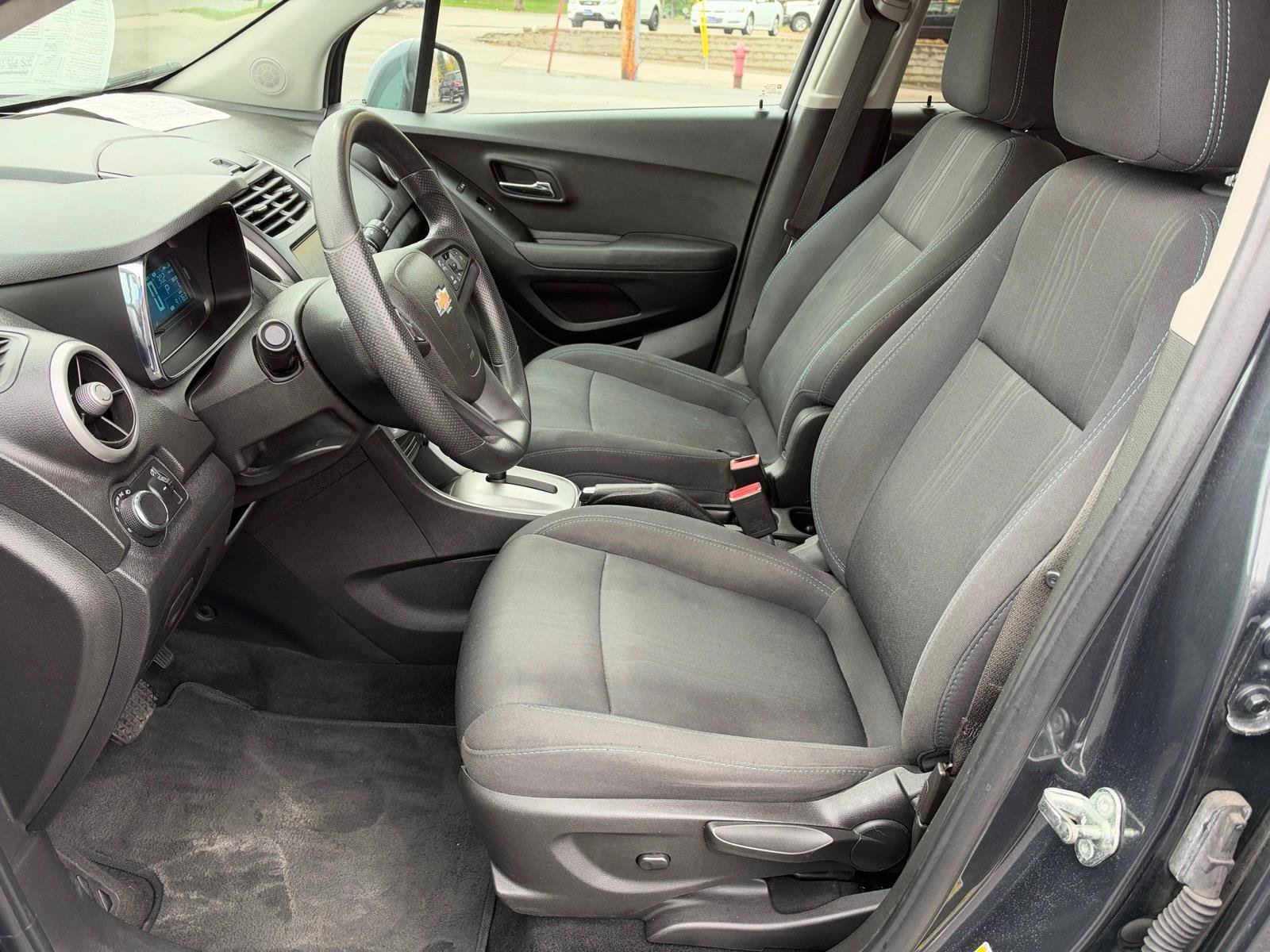 Used 2016 Chevrolet Trax LT FWD image 6