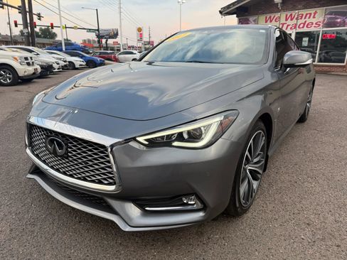 Used 2017 INFINITI Q60 3.0t w/ Premium Plus Package 3.0T AWD/4WD image 4