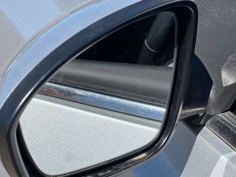 Used 2022 Nissan Sentra SV FWD image 28