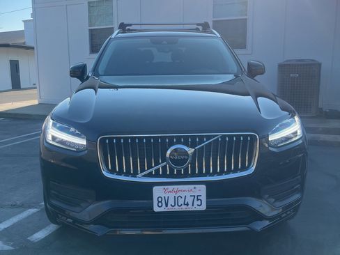 Used 2021 Volvo XC90 T5 Momentum w/ Protection Package Premier image 2