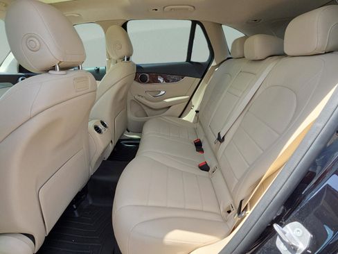 Used 2018 Mercedes-Benz GLC 300 image 11