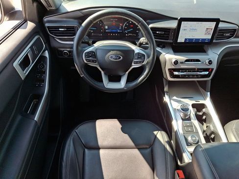 Certified 2023 Ford Explorer XLT w/ Equipment Group 202A AWD/4WD image 12
