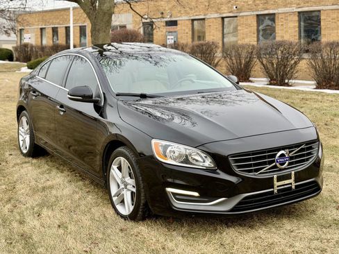 Used 2014 Volvo S60 T5 image 3