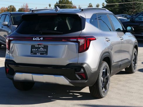 New 2026 Kia Seltos EX image 3