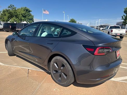 Used 2022 Tesla Model 3 Long Range AWD/4WD image 2