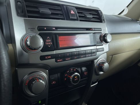 Used 2010 Toyota 4Runner SR5 AWD/4WD image 18