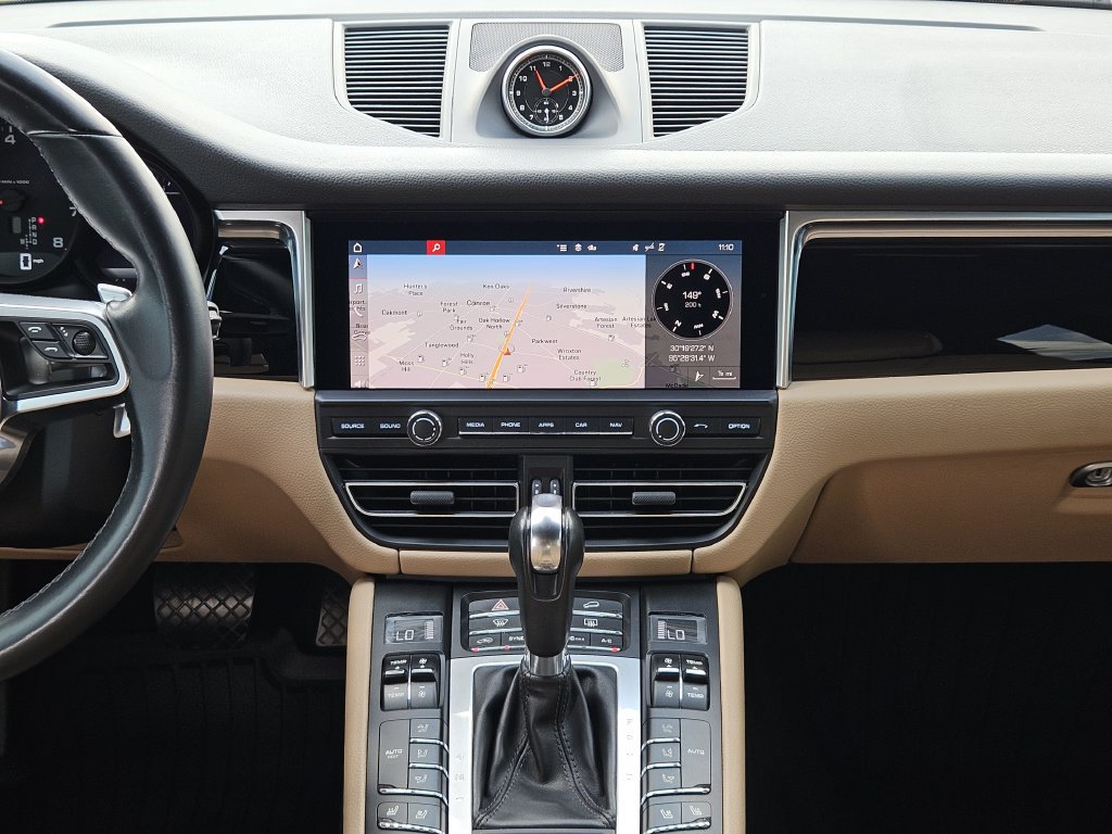 Used 2021 Porsche Macan AWD/4WD image 18
