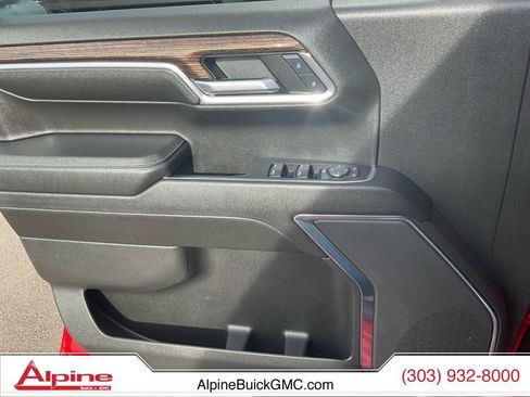 Used 2024 GMC Sierra 1500 SLE w/ Preferred Package image 19