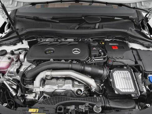 New 2026 Mercedes-Benz GLA 250 4MATIC image 8