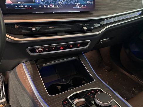 Used 2024 BMW X5 xDrive50e w/ M Sport Package image 11