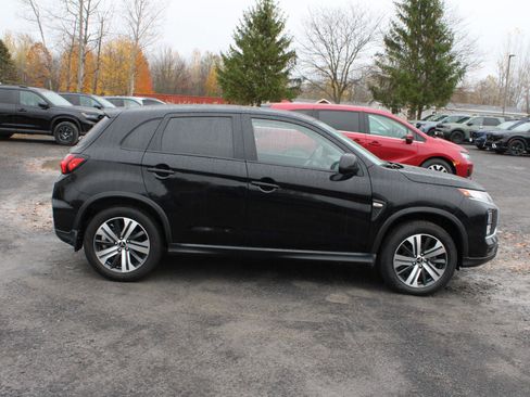 Used 2023 Mitsubishi Outlander Sport ES image 4