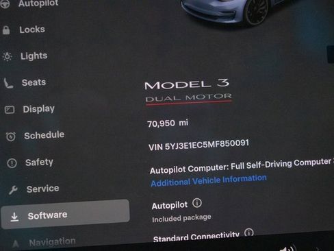 Used 2021 Tesla Model 3 Performance image 30