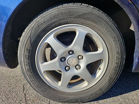 Used 2009 Mitsubishi Galant ES image 20