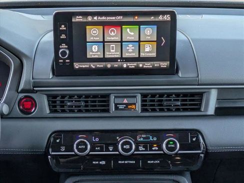 New 2025 Honda Pilot Touring image 12