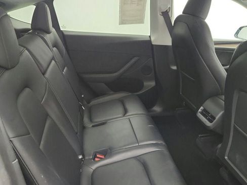 Used 2025 Tesla Model Y Long Range image 47