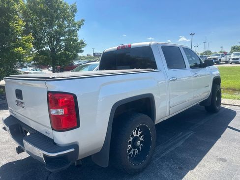 Used 2015 GMC Sierra 1500 SLT w/ SLT Crew Cab Value Package AWD/4WD image 4