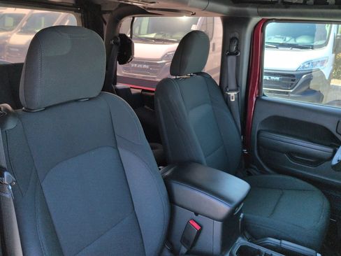 Used 2022 Jeep Wrangler Sport AWD/4WD image 14