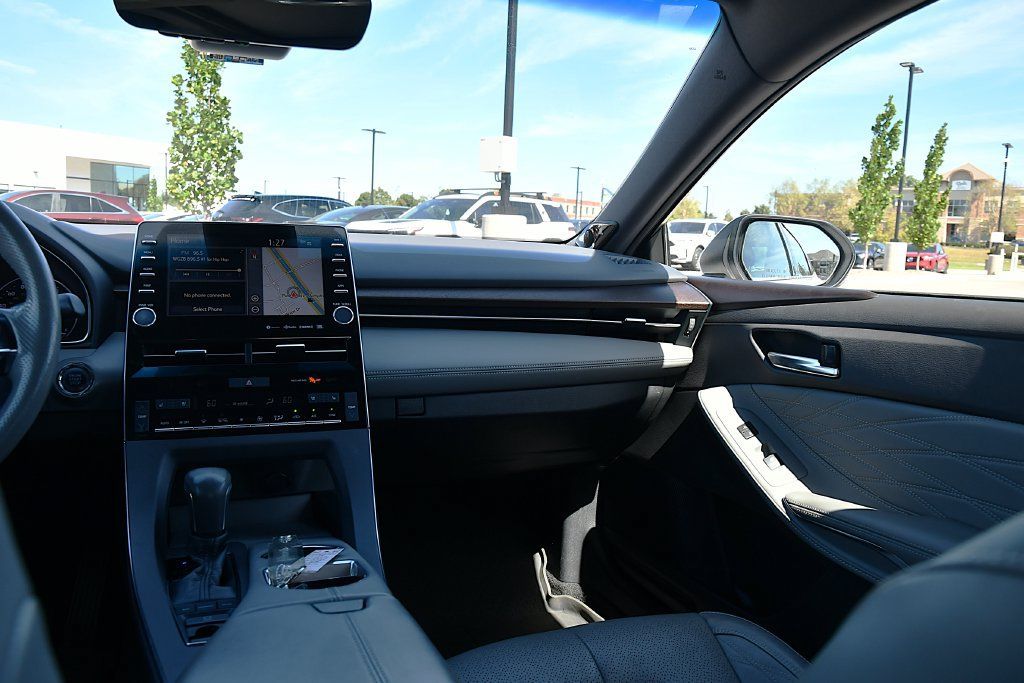 Used 2019 Toyota Avalon Limited w/ Advanced Safety Package FWD image 26