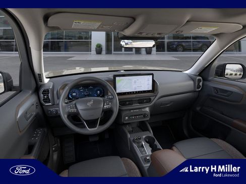 New 2025 Ford Bronco Sport Outer Banks w/ Outer Banks Tech Package+ AWD/4WD image 9