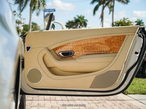 Used 2016 Bentley Continental GT image 72