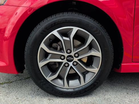 Used 2019 Chevrolet Sonic LT w/ RS Package FWD image 4
