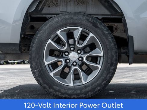Used 2024 Chevrolet Silverado 1500 LT AWD/4WD image 9
