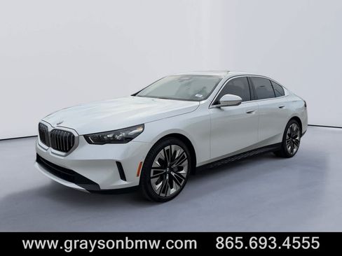 Used 2026 BMW 540i xDrive AWD/4WD image 7
