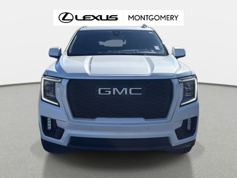 Used 2022 GMC Yukon XL Denali image 8