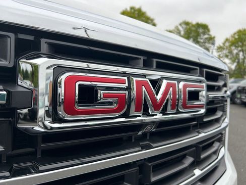 New 2026 GMC Acadia Elevation image 31