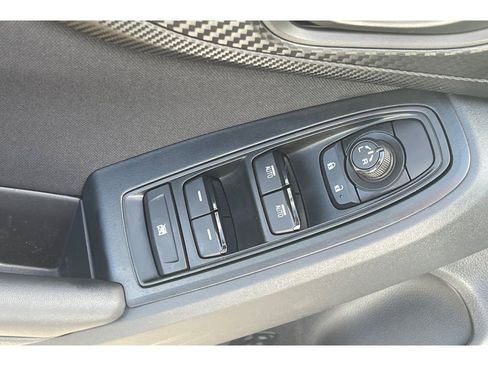 Certified 2023 Subaru Crosstrek 2.0i image 12