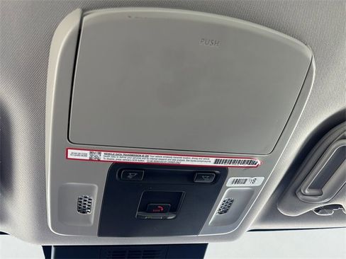 Used 2025 Toyota Camry LE image 31