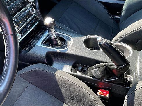 Used 2018 Ford Mustang Coupe image 14