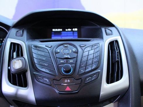 Used 2013 Ford Focus SE w/ Super Fuel Economy (SFE) Pkg image 14