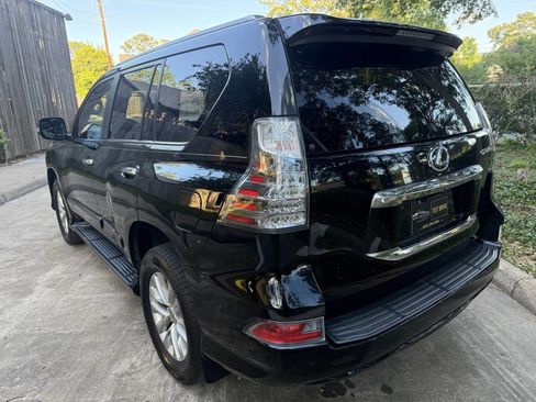 Used 2016 Lexus GX 460 w/ Premium Package image 5