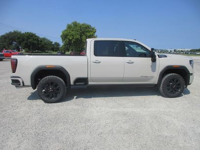 New 2026 GMC Sierra 2500 AT4 w/ AT4 Premium Plus Package