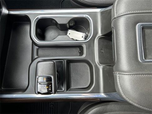 Used 2022 GMC Sierra 1500 SLT w/ SLT Premium Plus Package image 28