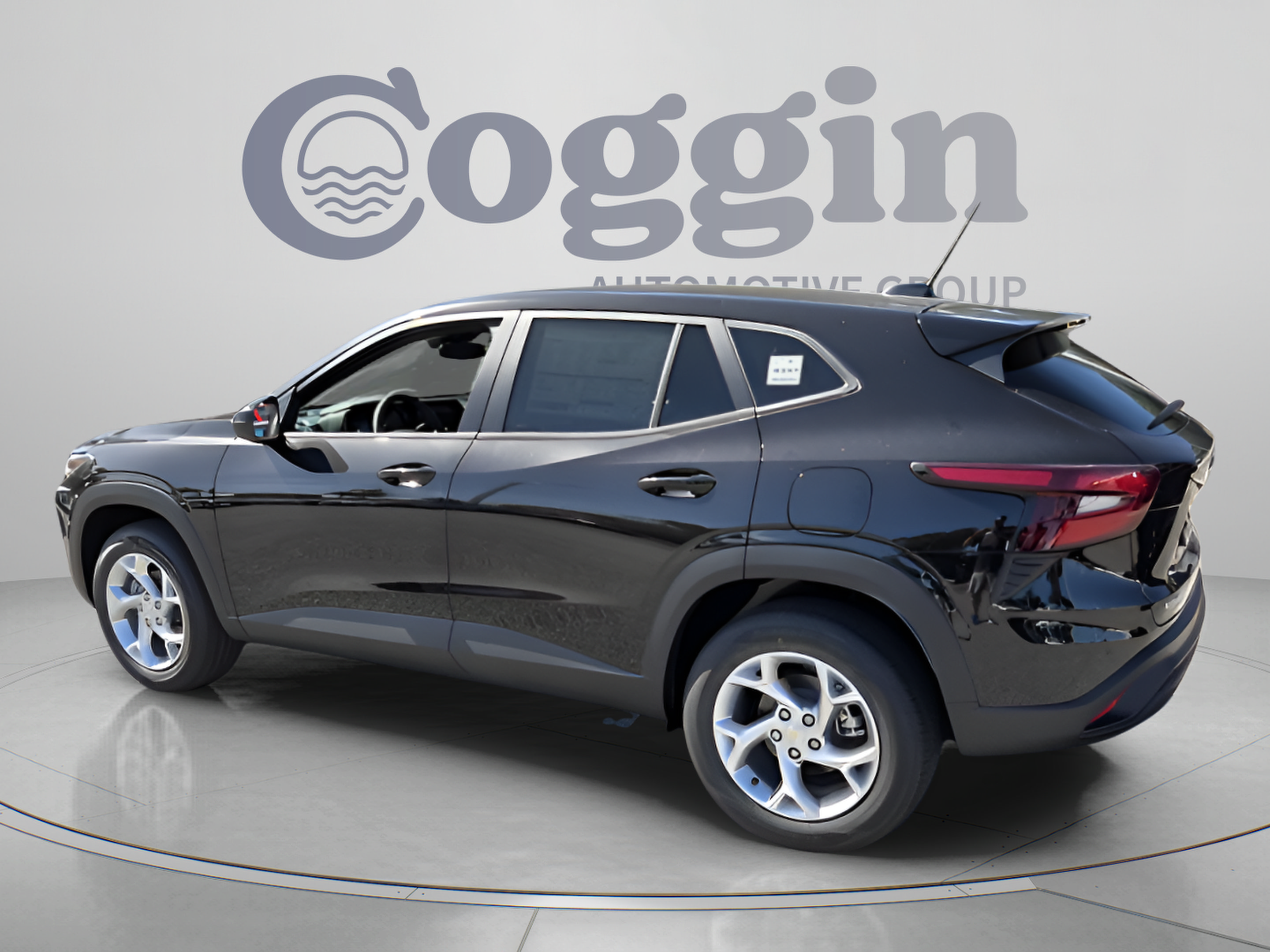 New 2026 Chevrolet Trax LS w/ LS Convenience Package FWD image 3