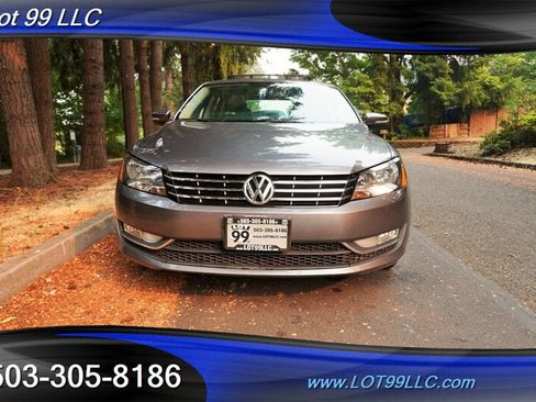 Used 2013 Volkswagen Passat TDI SEL Premium FWD image 6