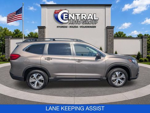 Used 2022 Subaru Ascent Premium w/ Convenience Package AWD/4WD image 8