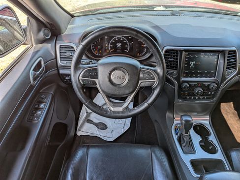Used 2018 Jeep Grand Cherokee Limited w/ Luxury Group II image 18