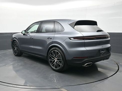 New 2026 Porsche Cayenne image 3